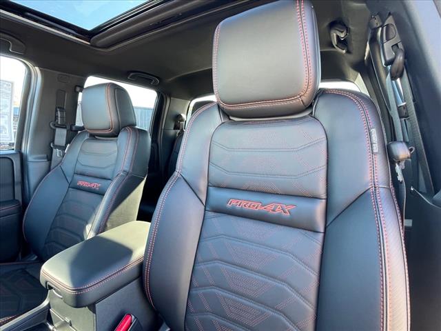 2025 Nissan Frontier AUTO