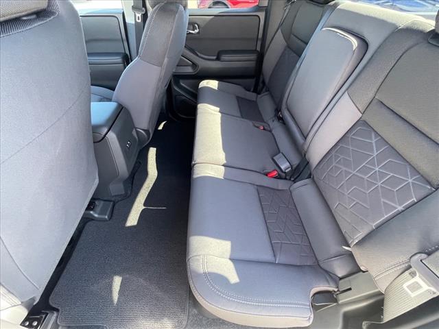 2025 Nissan Frontier AUTO