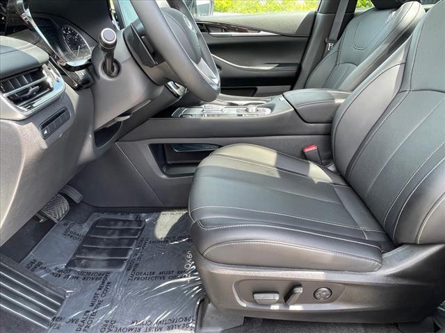 2025 INFINITI QX60 Pure