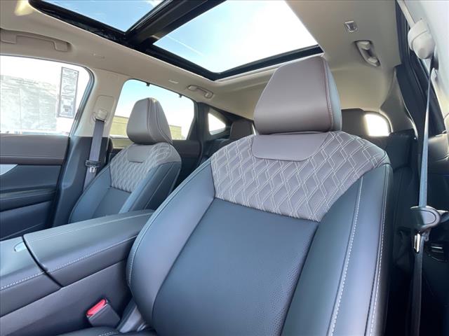 2025 Nissan Murano AUTO