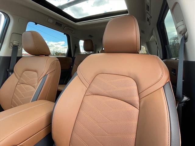 2025 Nissan Pathfinder AUTO