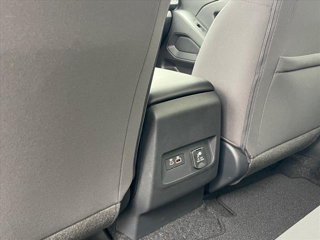 2025 Nissan Frontier AUTO