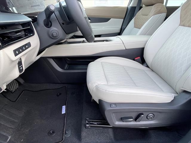 2025 Nissan Murano AUTO
