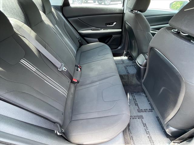 2023 Hyundai ELANTRA SEL