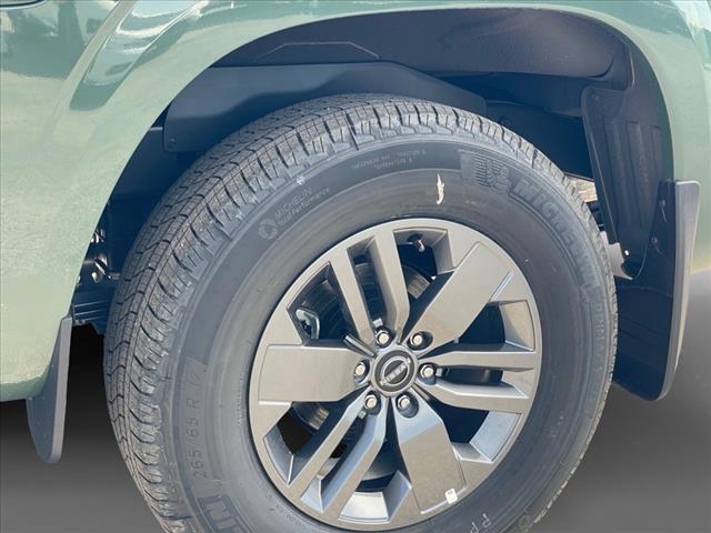 2025 Nissan Frontier AUTO