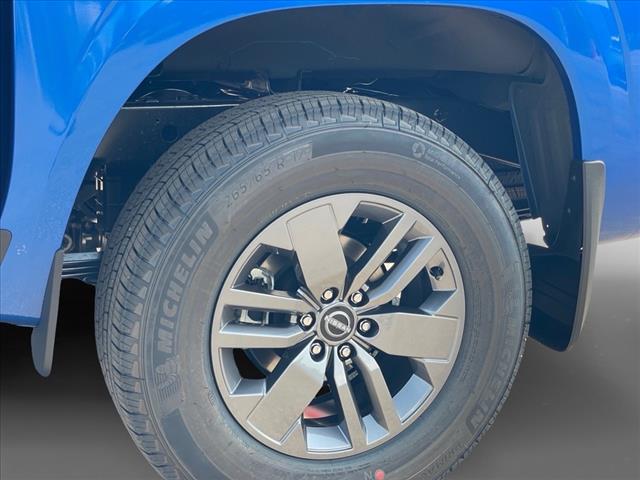 2025 Nissan Frontier AUTO