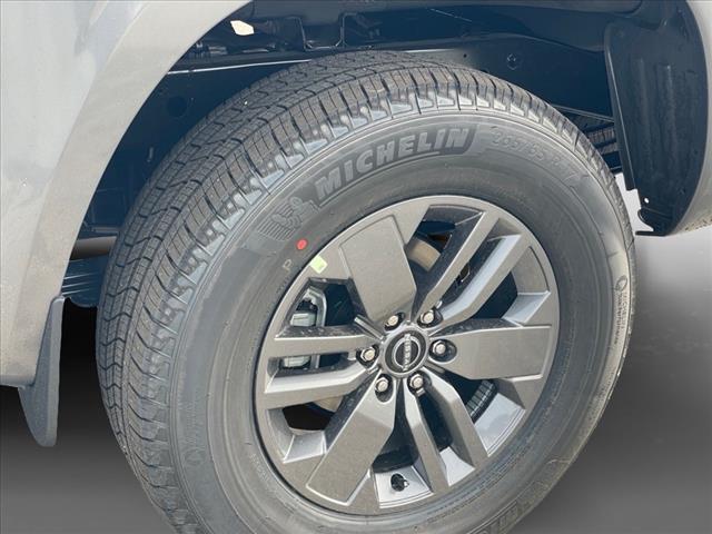 2025 Nissan Frontier AUTO