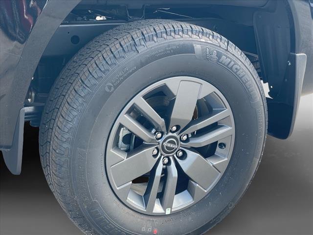 2025 Nissan Frontier AUTO