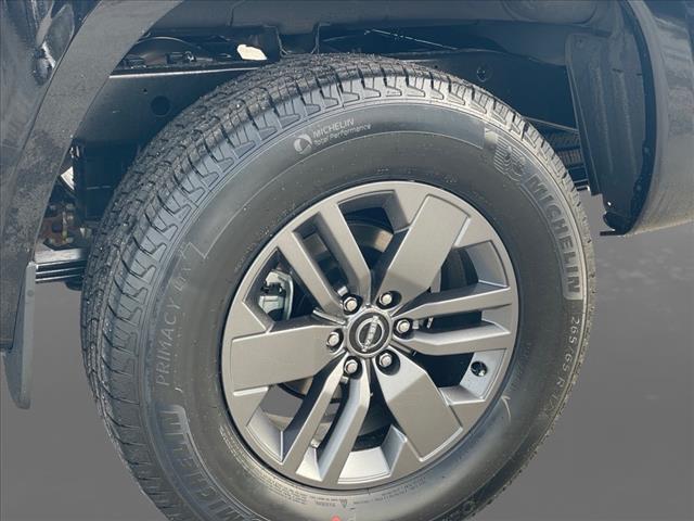 2025 Nissan Frontier AUTO