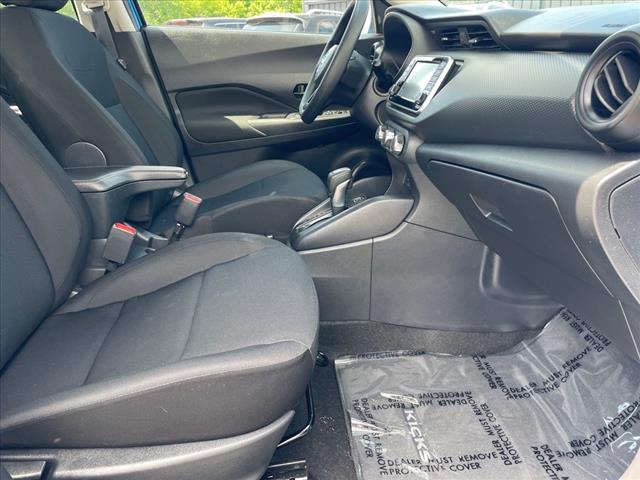 2023 Nissan Kicks S