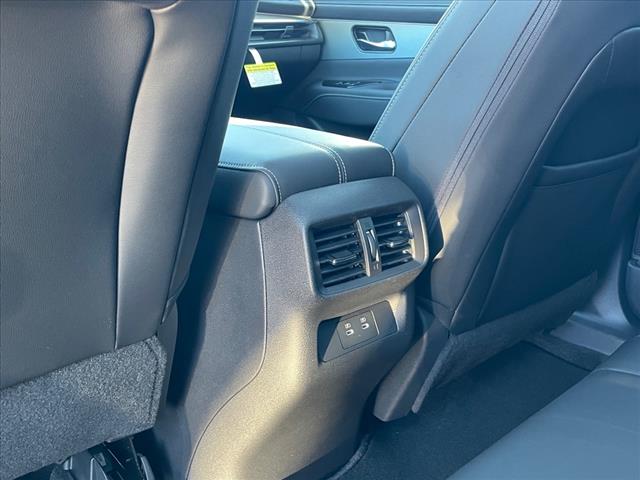 2025 Nissan Murano AUTO