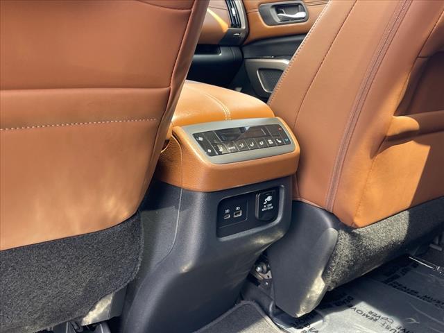 2024 Nissan Pathfinder Platinum