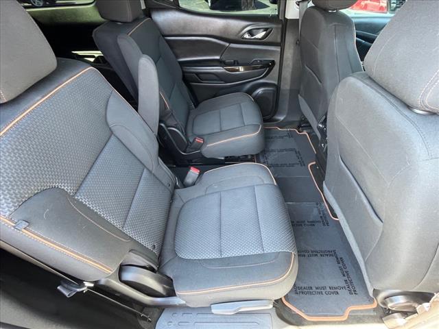 2022 GMC Acadia AT4