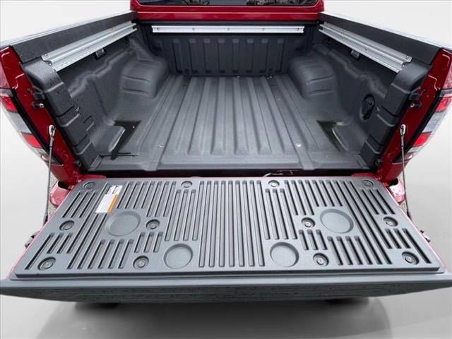 2025 Nissan Frontier AUTO