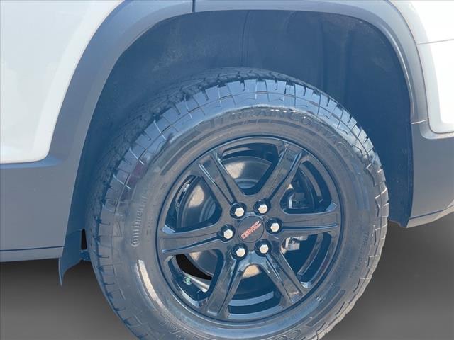 2022 GMC Acadia AT4