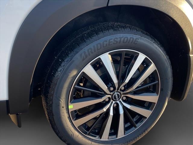 2025 Nissan Pathfinder AUTO
