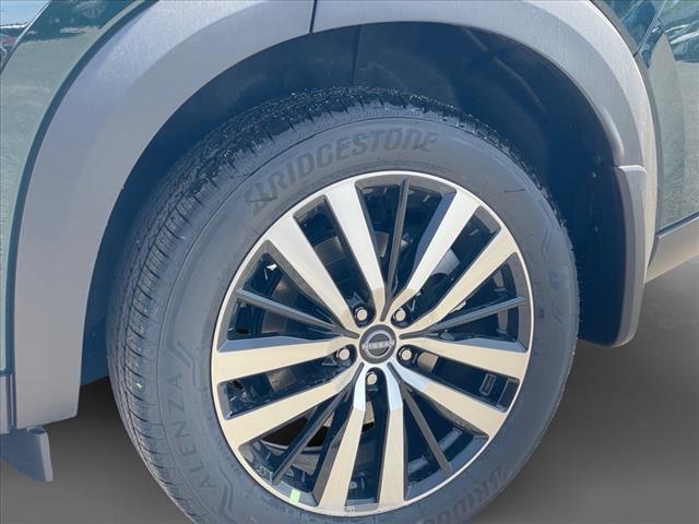 2025 Nissan Pathfinder AUTO