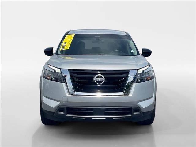 2023 Nissan Pathfinder S