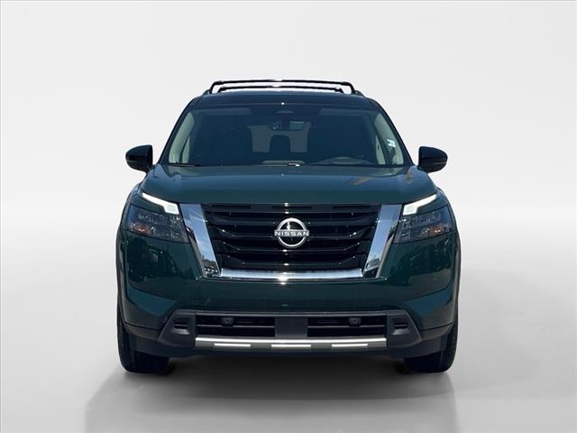 2025 Nissan Pathfinder AUTO
