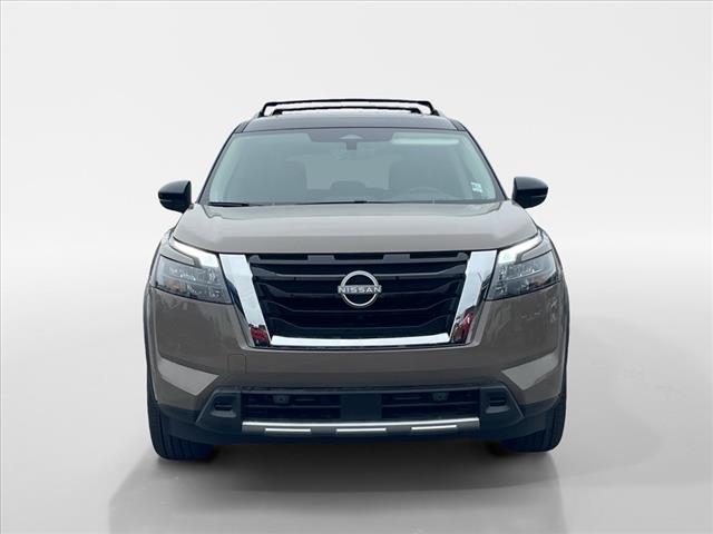 2025 Nissan Pathfinder AUTO