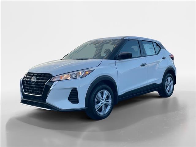 2025 Nissan Kicks Play CVT