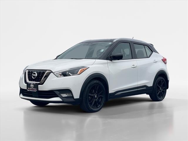 2020 Nissan Kicks SR
