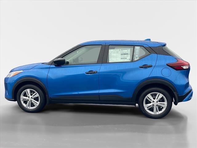 2025 Nissan Kicks Play CVT