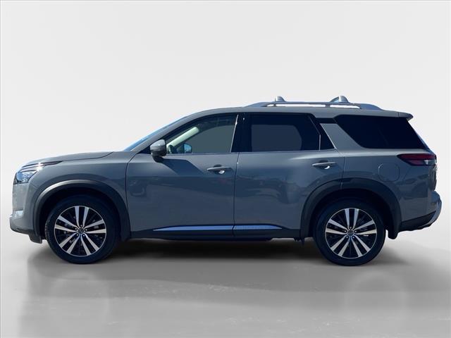 2025 Nissan Pathfinder AUTO