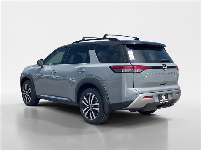 2025 Nissan Pathfinder AUTO