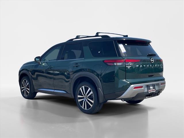2025 Nissan Pathfinder AUTO