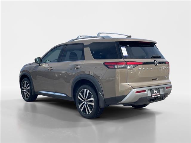 2025 Nissan Pathfinder AUTO