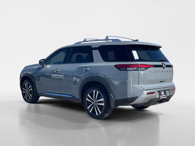 2025 Nissan Pathfinder AUTO
