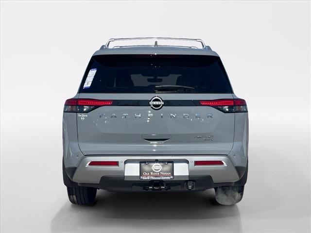 2025 Nissan Pathfinder AUTO