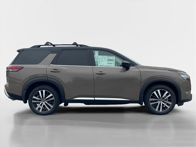 2025 Nissan Pathfinder AUTO