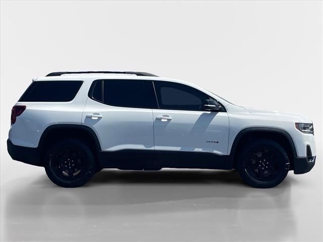 2022 GMC Acadia AT4