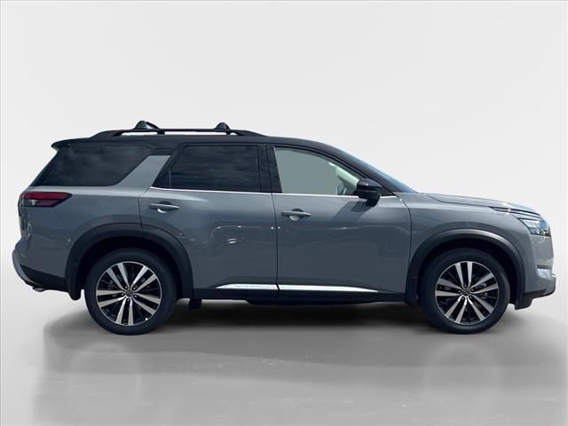 2025 Nissan Pathfinder AUTO