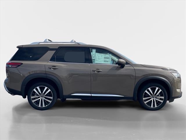 2025 Nissan Pathfinder AUTO