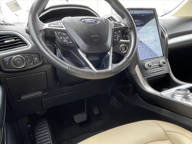 2022 Ford Edge 