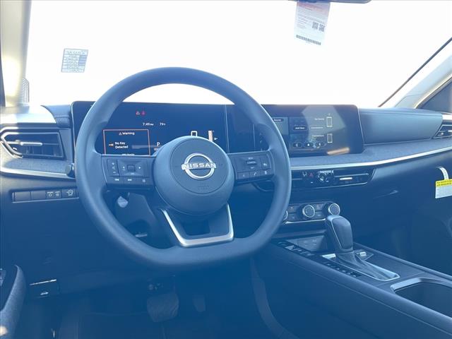 2025 Nissan Kicks CVT
