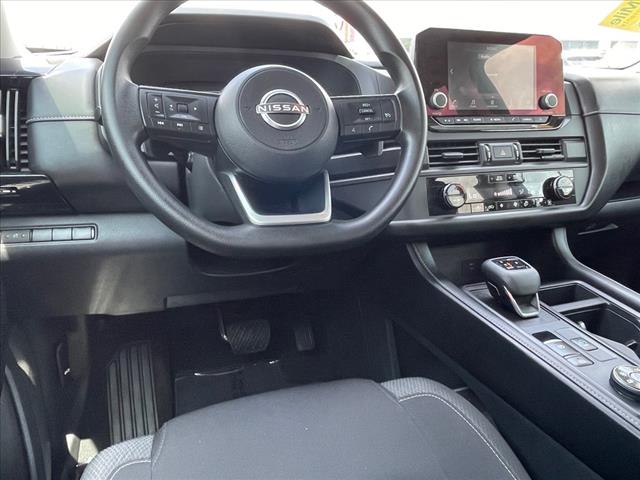 2023 Nissan Pathfinder S