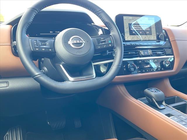 2025 Nissan Pathfinder AUTO