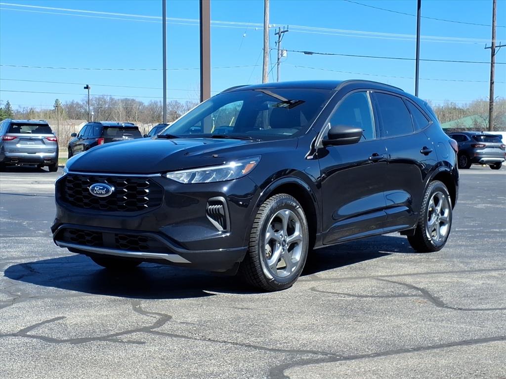 Agate Black Met 2023 Ford Escape Hybrid ST-Line AWD SUV / Crossover Continuously Variable Transmission