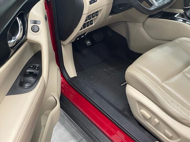 2017 Nissan Rogue SL