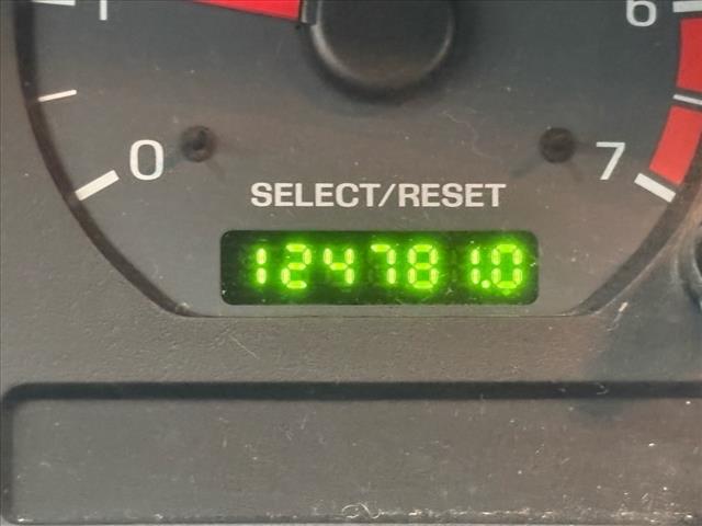 2004 Ford Mustang Deluxe