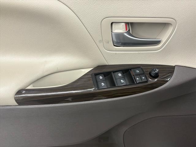 2019 Toyota Sienna XLE 8-Passenger