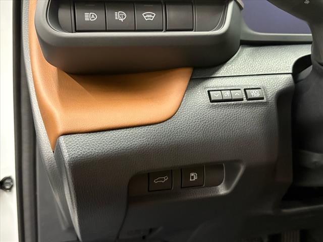 2025 Toyota Crown Signia Limited