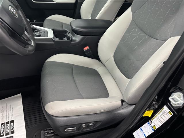 2020 Toyota RAV4 Hybrid XLE