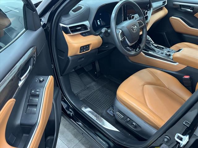 2023 Toyota Highlander Platinum