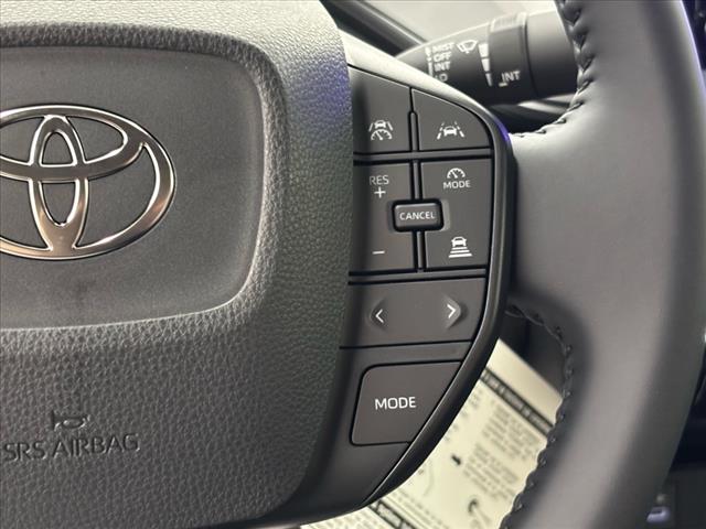 2025 Toyota Prius LE