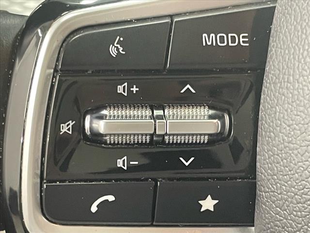 2022 Kia Carnival LX